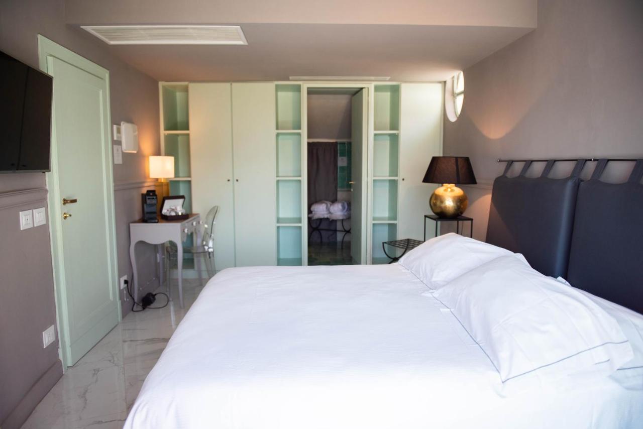 تيراتشينا La Librata Boutique Hotel المظهر الخارجي الصورة
