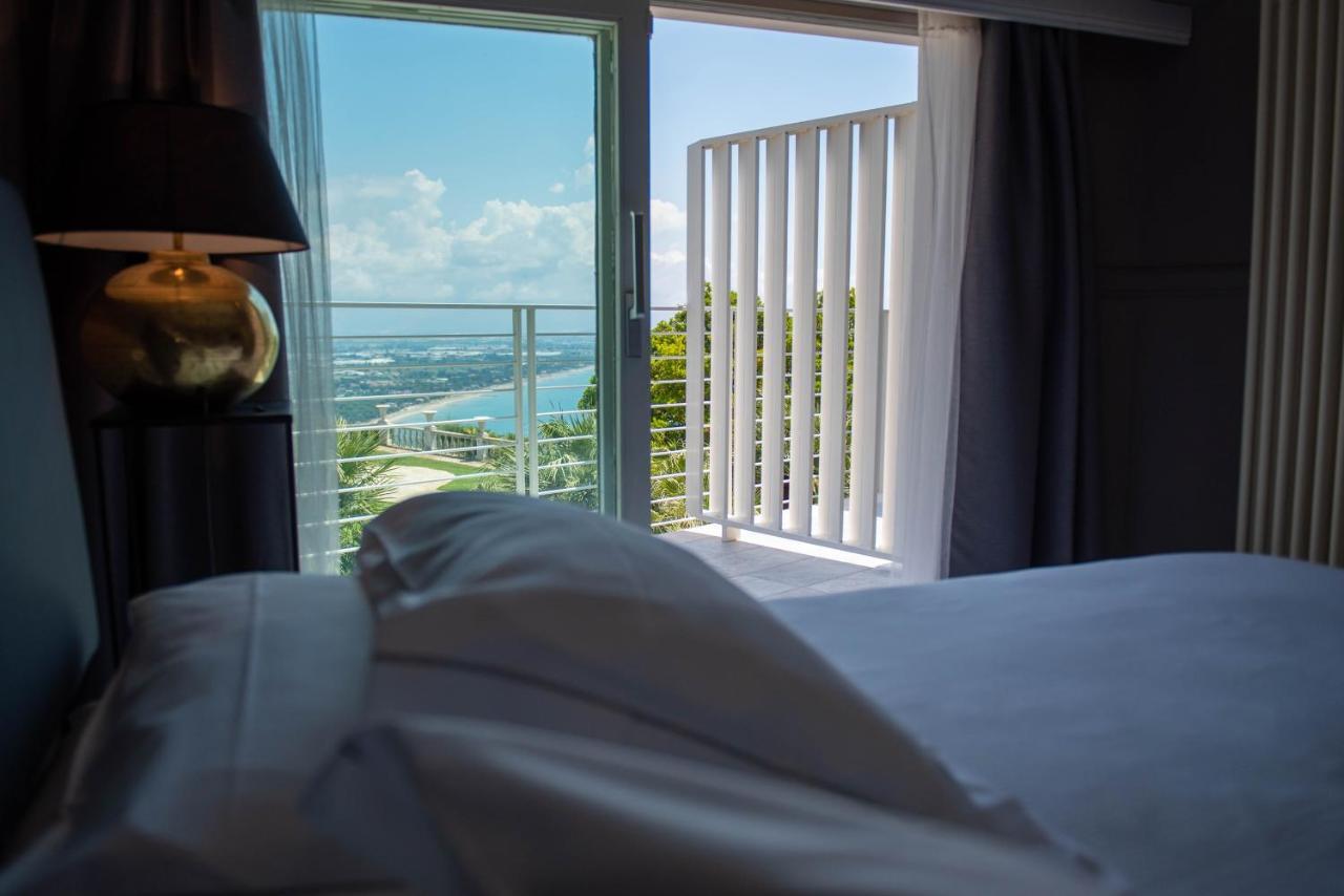 تيراتشينا La Librata Boutique Hotel المظهر الخارجي الصورة