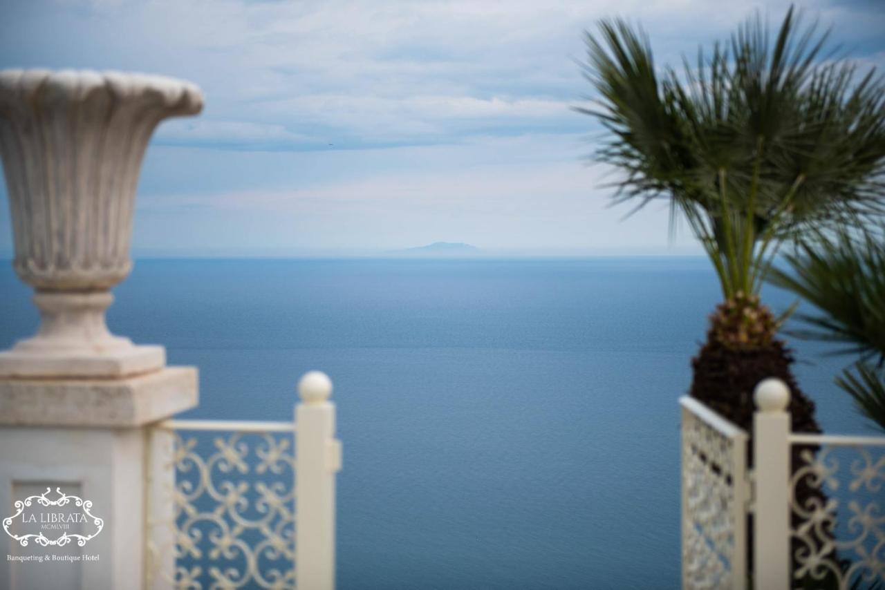 تيراتشينا La Librata Boutique Hotel المظهر الخارجي الصورة